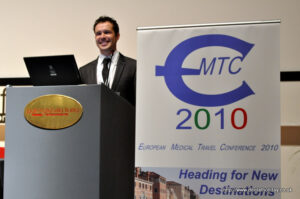 medical tourism speaker daniel speaks at a medical tourism conference